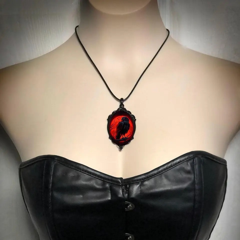 Gothic Vampire Owl Cameo Neckl - مراجعة Men'S Vampire Accessories وسعره