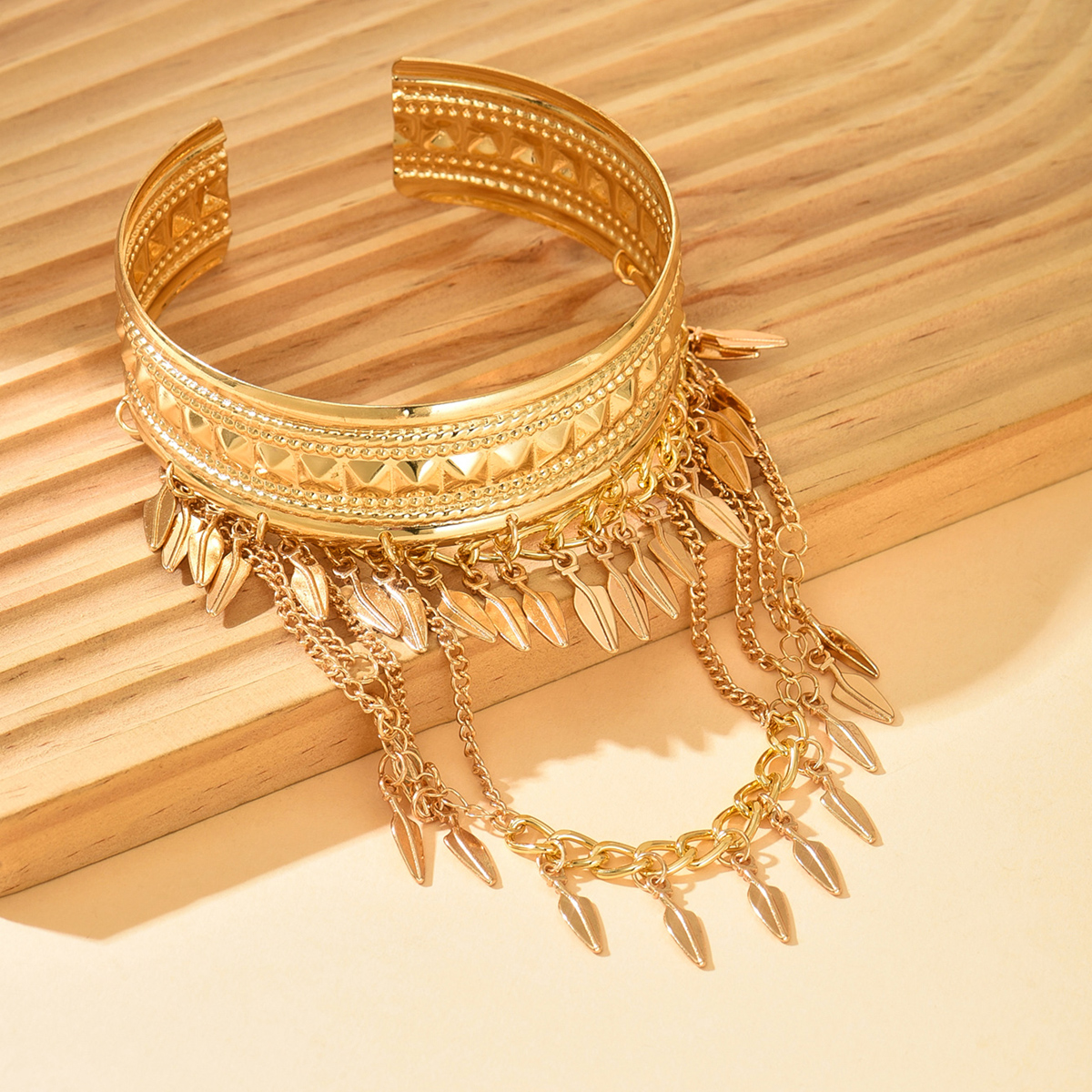 New Trendy Golden Metal Coin L - مراجعة Men Accessories Chain And Bracelet وسعره