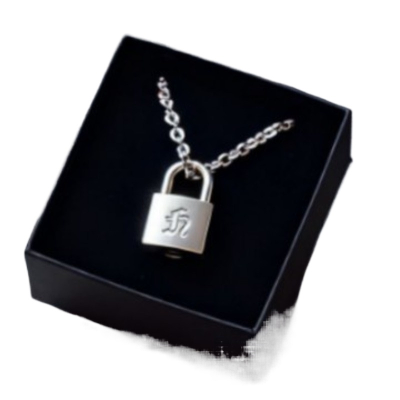 Smooth Matte Finish Metal Lock - مراجعة Mens Accessories Style وسعره